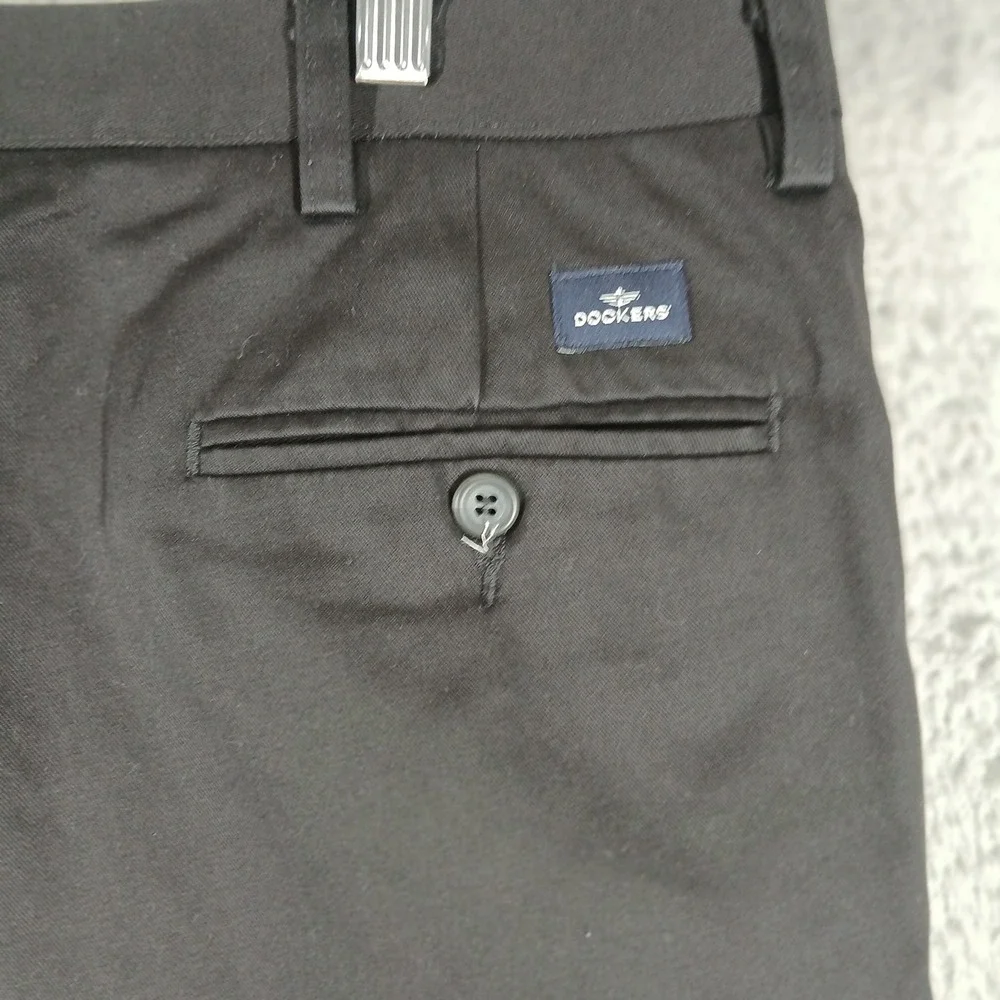 Dockers Flat Front Pleatless Casual Chino Pants Size‎ 44x28 Black